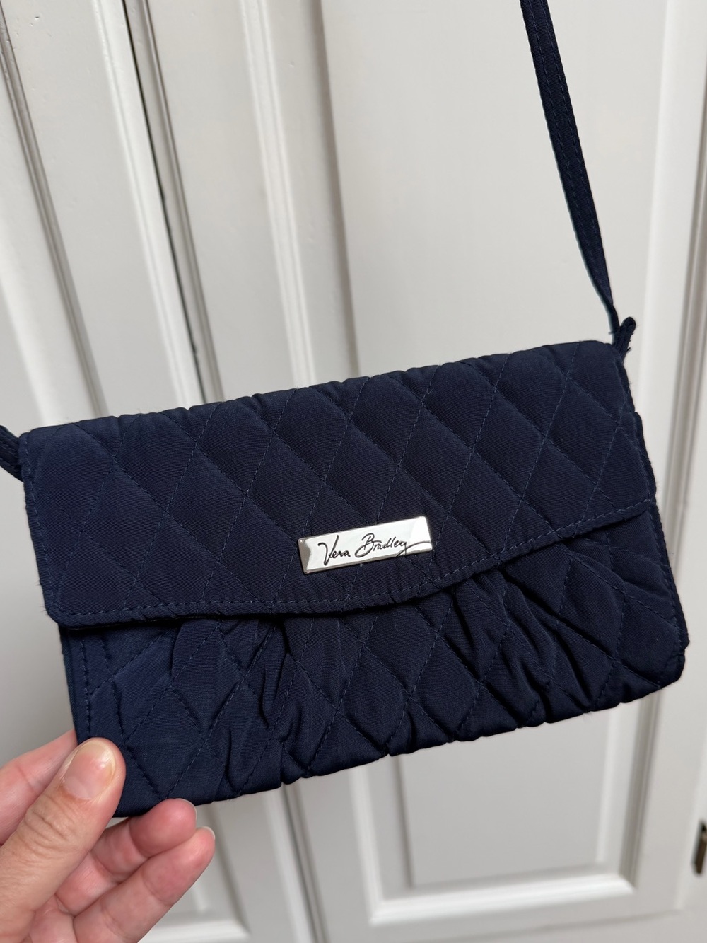 NWOT Vera Bradley Quilted Crossbody Wallet Bag in Navy Blue - Picture 5 of 12